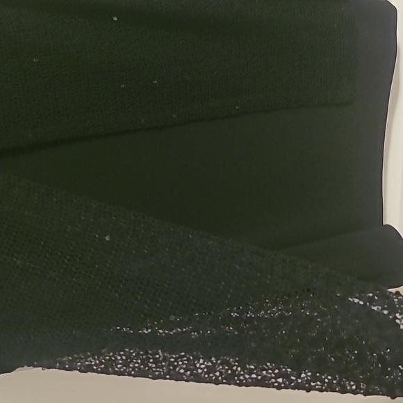 3/$27 Soft works black top - Picture 6 of 8